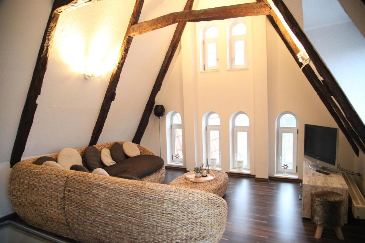Wunderschoene Dachgeschoss - Maisonette Rostock Exterior foto