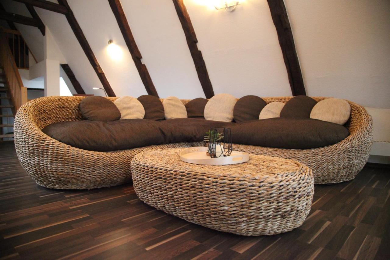 Wunderschoene Dachgeschoss - Maisonette Rostock Exterior foto