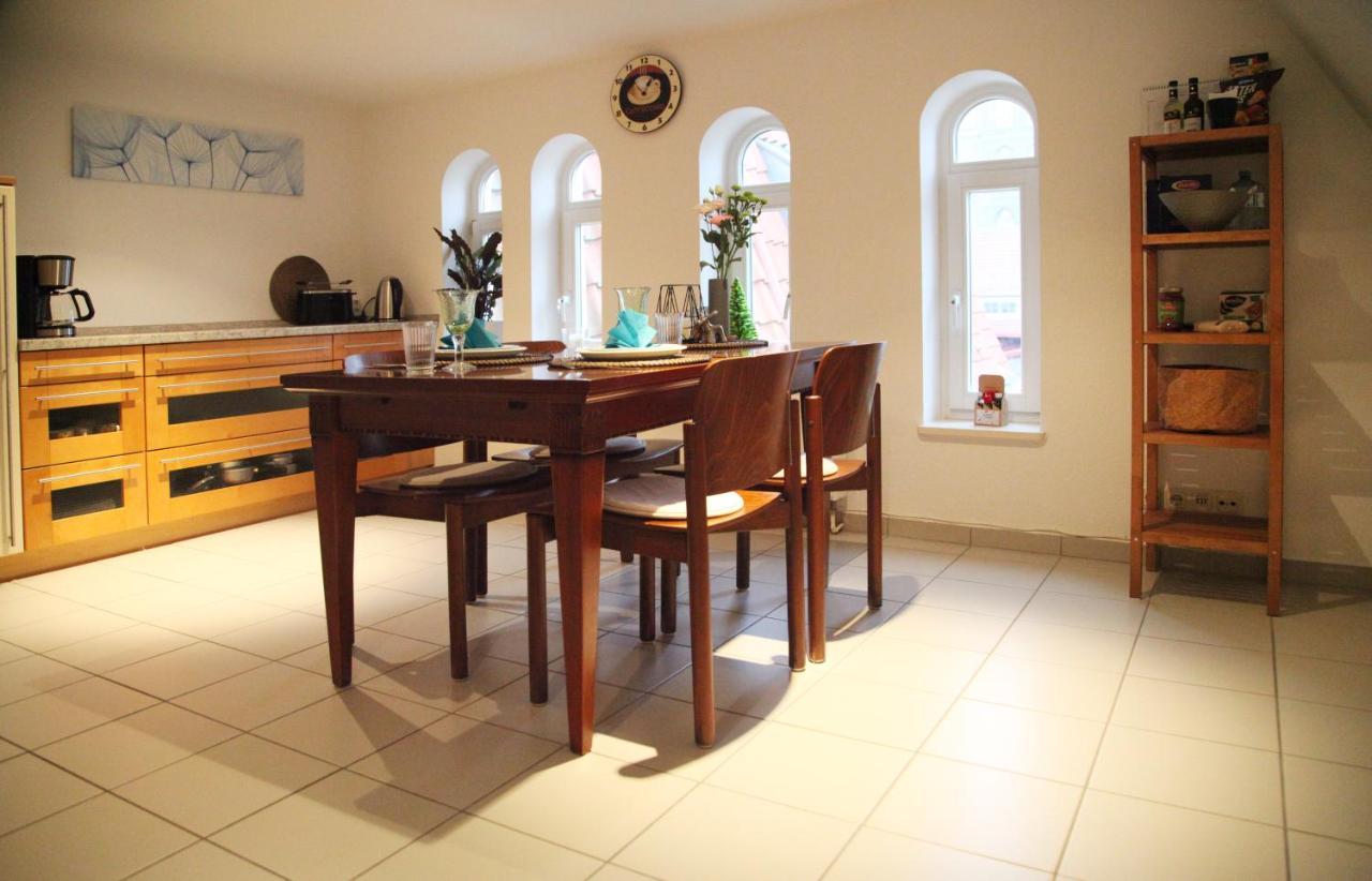 Wunderschoene Dachgeschoss - Maisonette Rostock Exterior foto