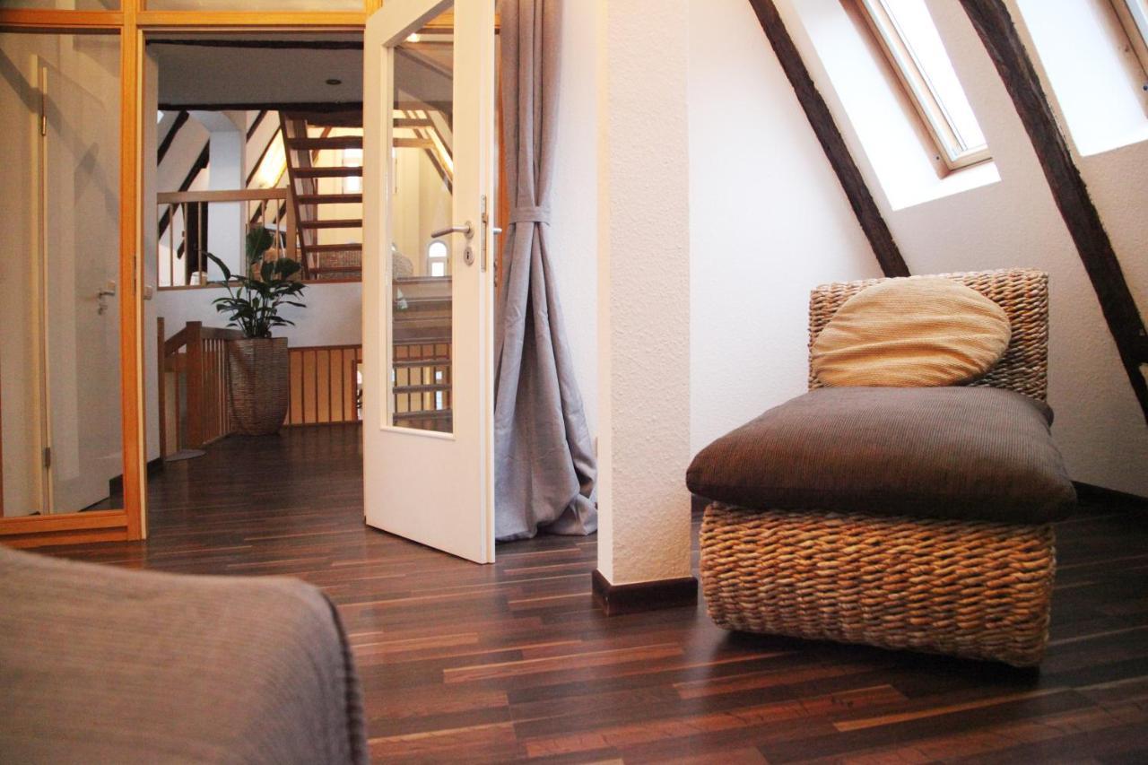 Wunderschoene Dachgeschoss - Maisonette Rostock Exterior foto
